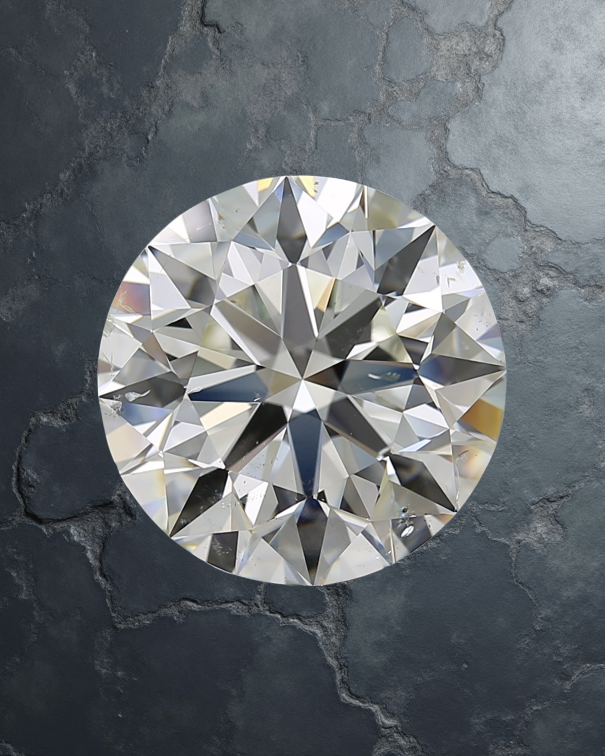 Diamant certifié valeur patrimoniale analysé selon une lecture gemmologique rigoureuse et des critères de traçabilité.